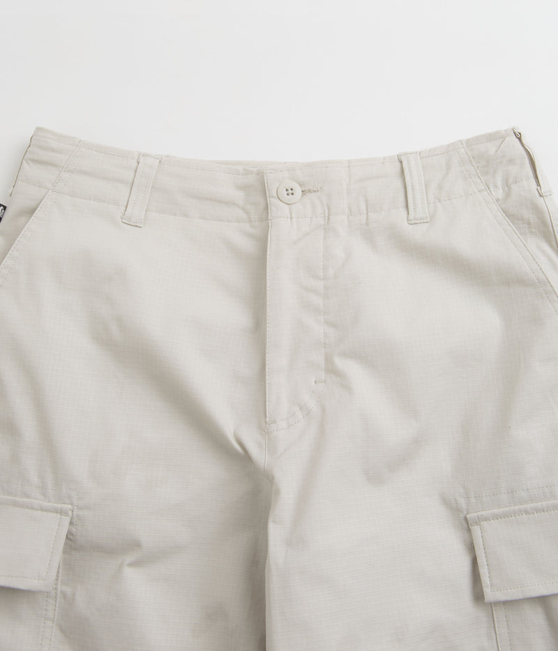 Nike SB Kearny Cargo Pants in Light Bone