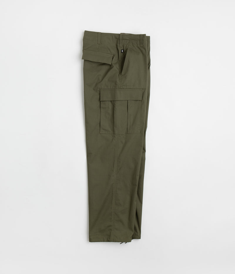 Nike SB Kearny Cargo Pants in Medium Olive