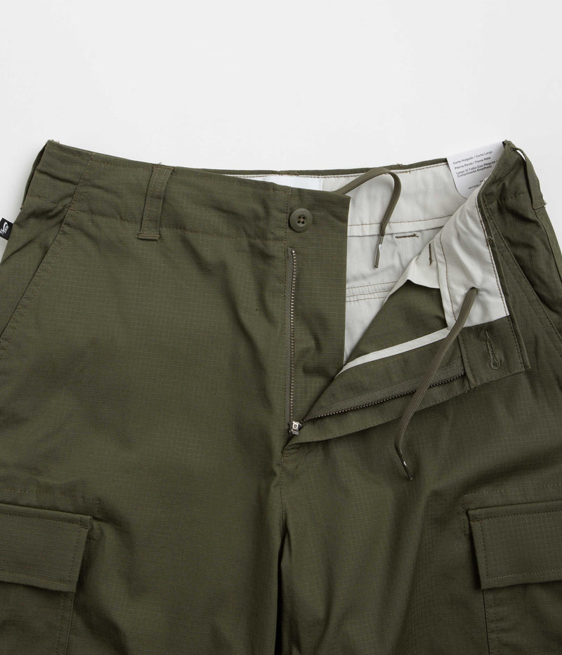 Nike SB Kearny Cargo Pants in Medium Olive