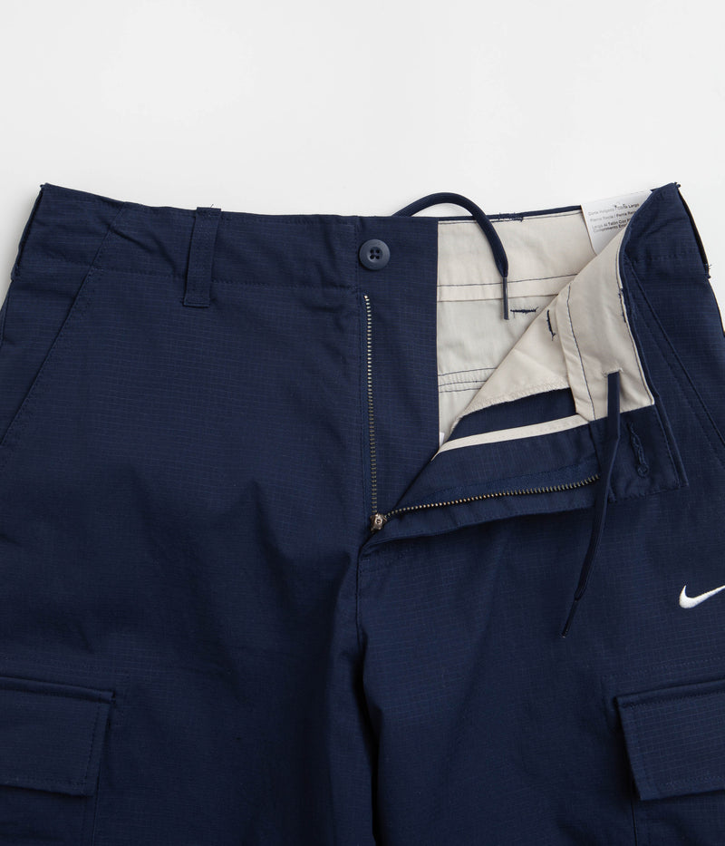 Nike SB Kearny Cargo Pants in Midnight Navy and White