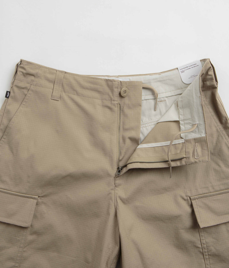 Nike SB Kearny Cargo Shorts in Khaki