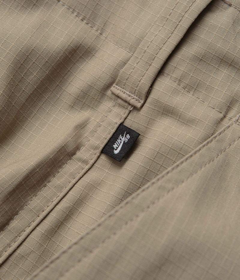 Nike SB Kearny Cargo Shorts in Khaki