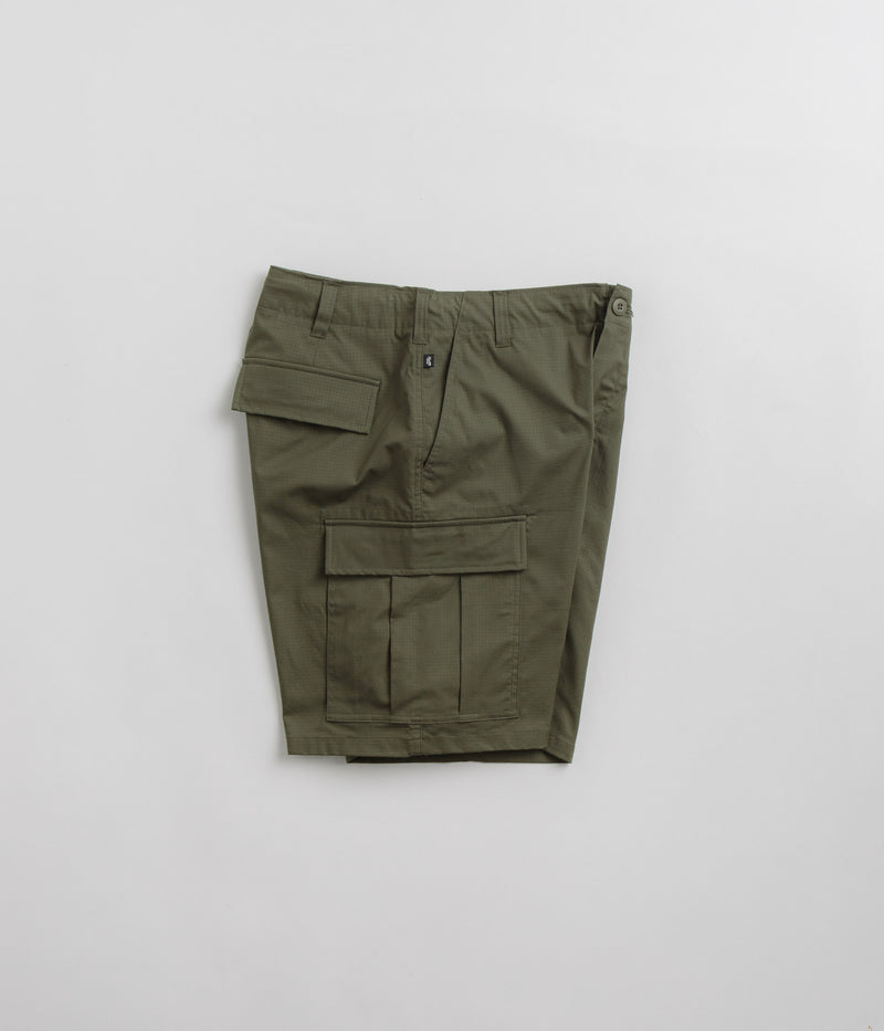 Nike SB Kearny Cargo Shorts in Medium Olive