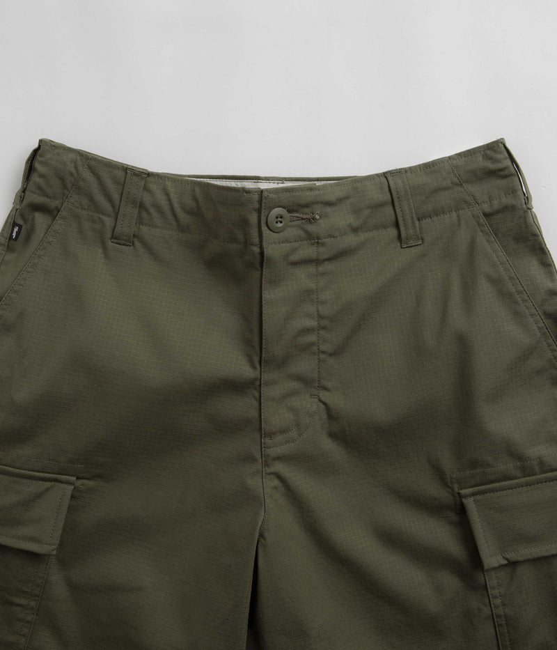 Nike SB Kearny Cargo Shorts in Medium Olive