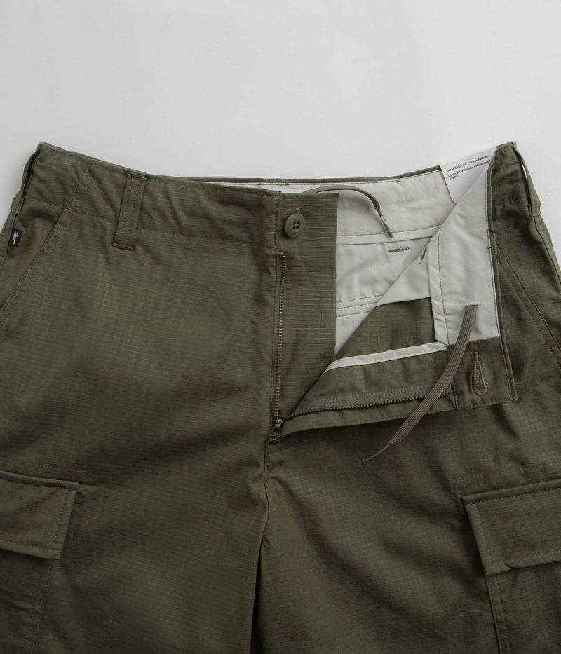 Nike SB Kearny Cargo Shorts in Medium Olive