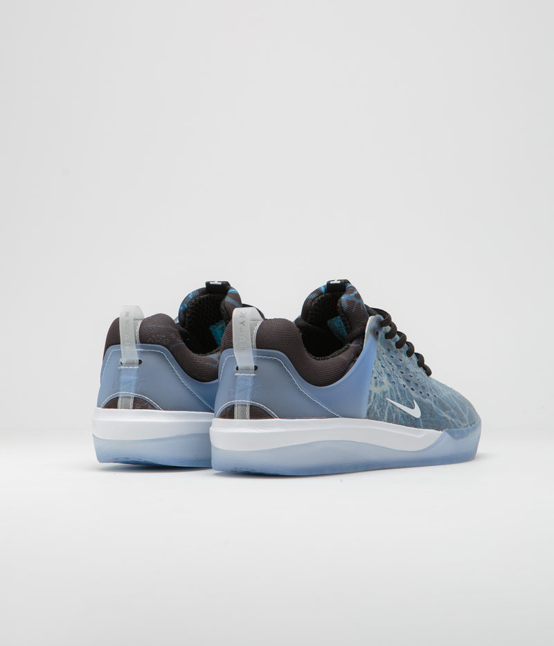 Nike SB Nyjah 3 Premium Shoes in Black and White and Deep Royal - White
