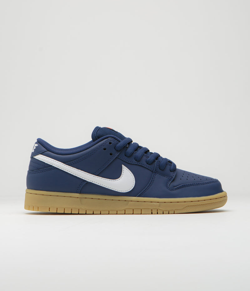 Nike SB Orange Label Dunk Low Pro Shoes in Navy and White and Navy - Gum Light Brown