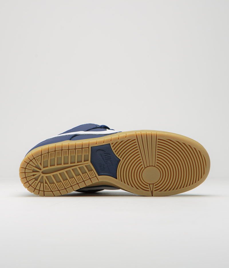Nike SB Orange Label Dunk Low Pro Shoes in Navy and White and Navy - Gum Light Brown