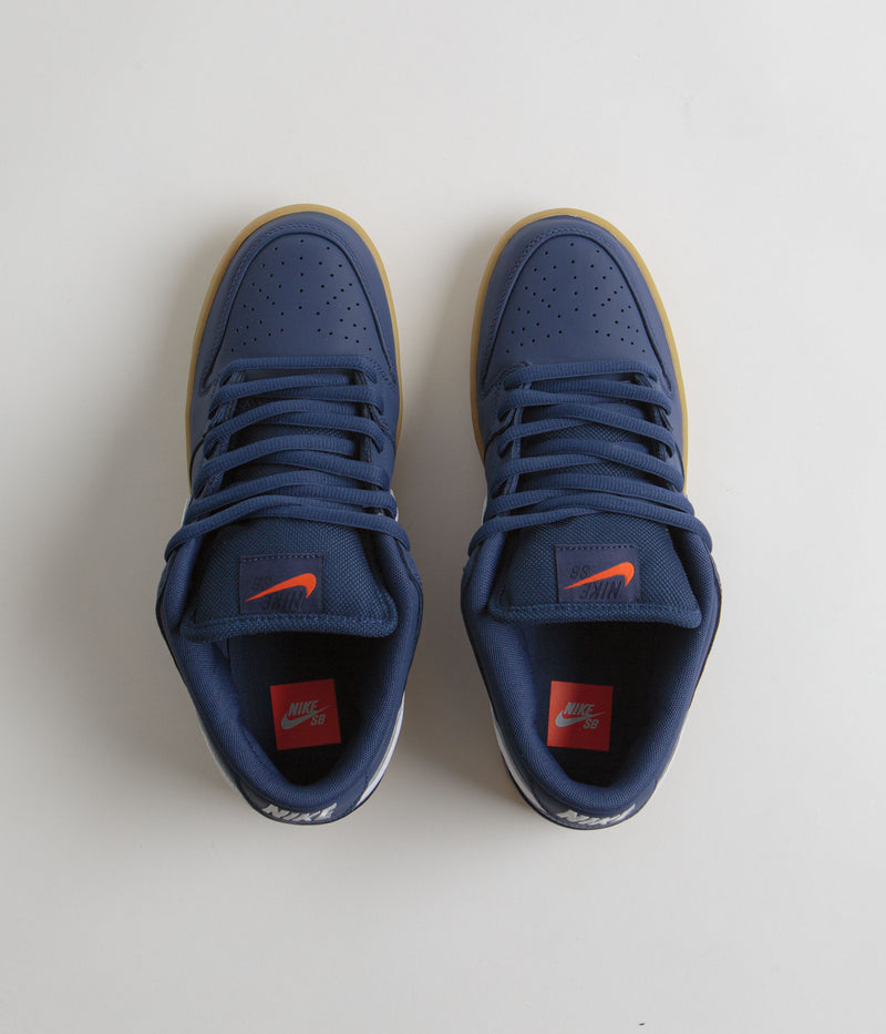 Nike SB Orange Label Dunk Low Pro Shoes in Navy and White and Navy - Gum Light Brown