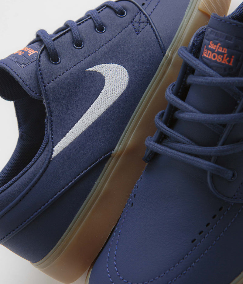 Nike SB Orange Label Janoski OG+ Shoes in Navy and White and Navy - Gum Light Brown