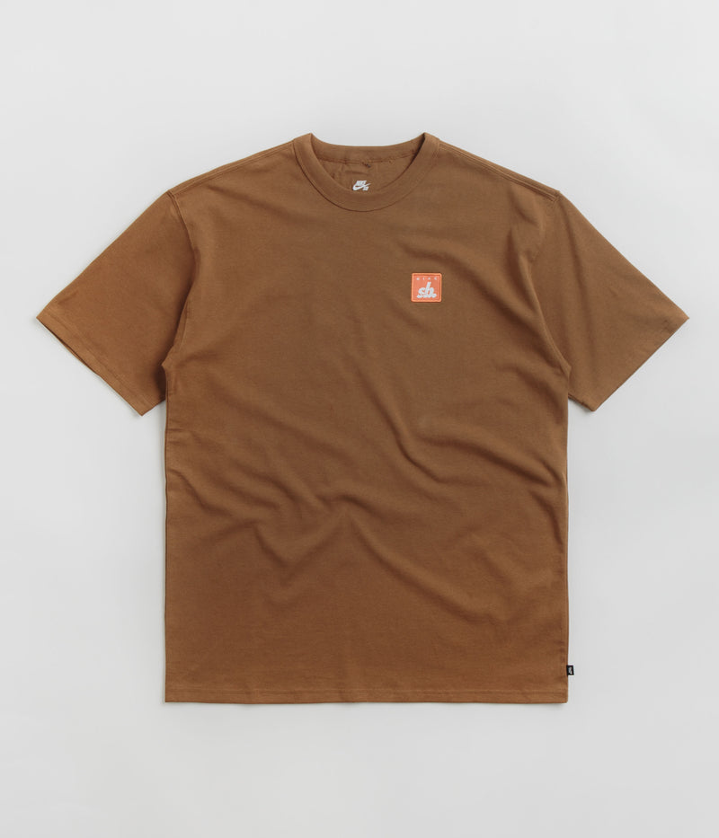 Nike SB Patch Logo T-Shirt in Light British Tan
