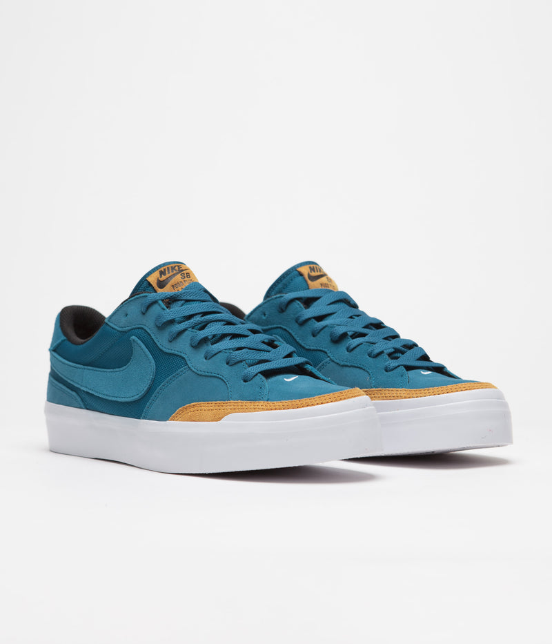 Nike SB Pogo Plus Premium Shoes in Green Abyss and Green Abyss and Desert Ochre