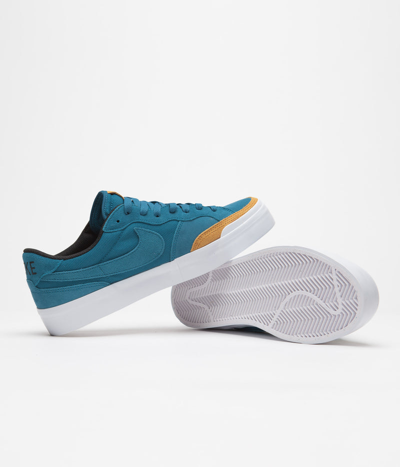 Nike SB Pogo Plus Premium Shoes in Green Abyss and Green Abyss and Desert Ochre