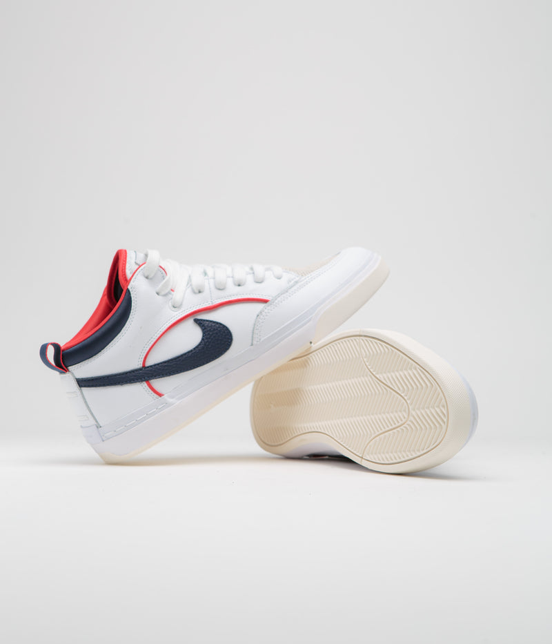 Nike SB React Leo Premium Shoes in White and Midnight Navy and University Red - White