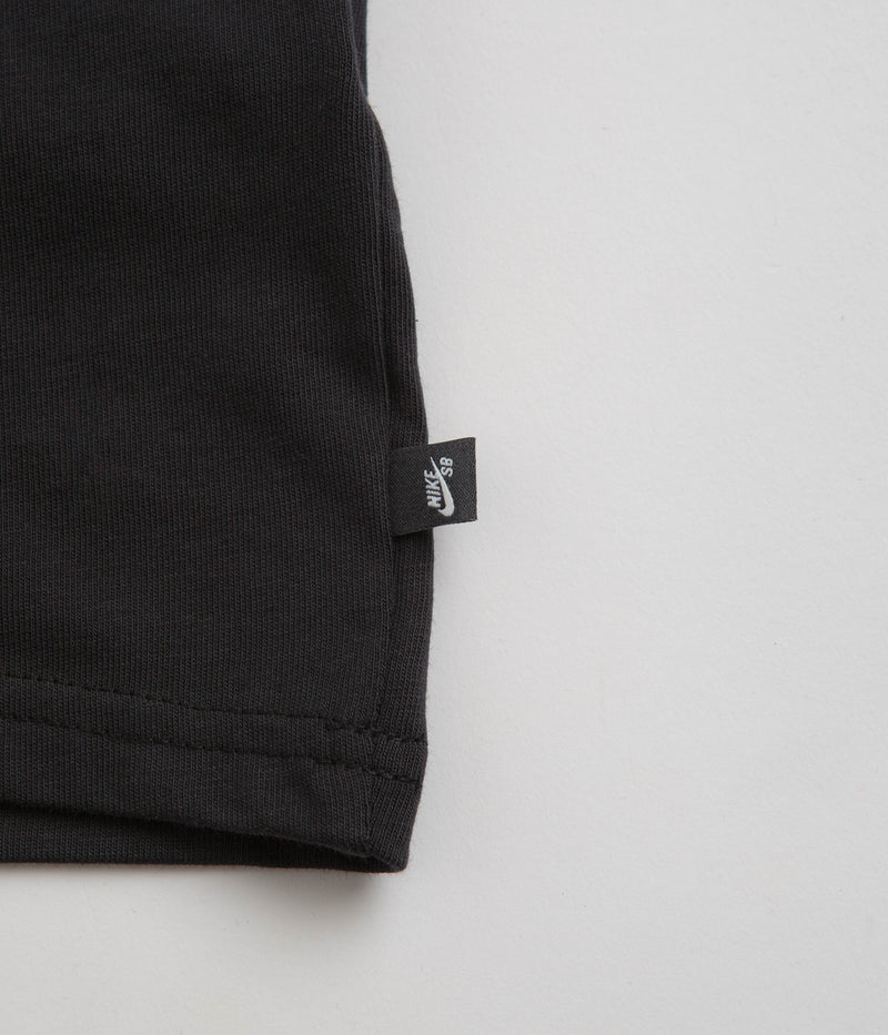 Nike SB Repeat T-Shirt in Black