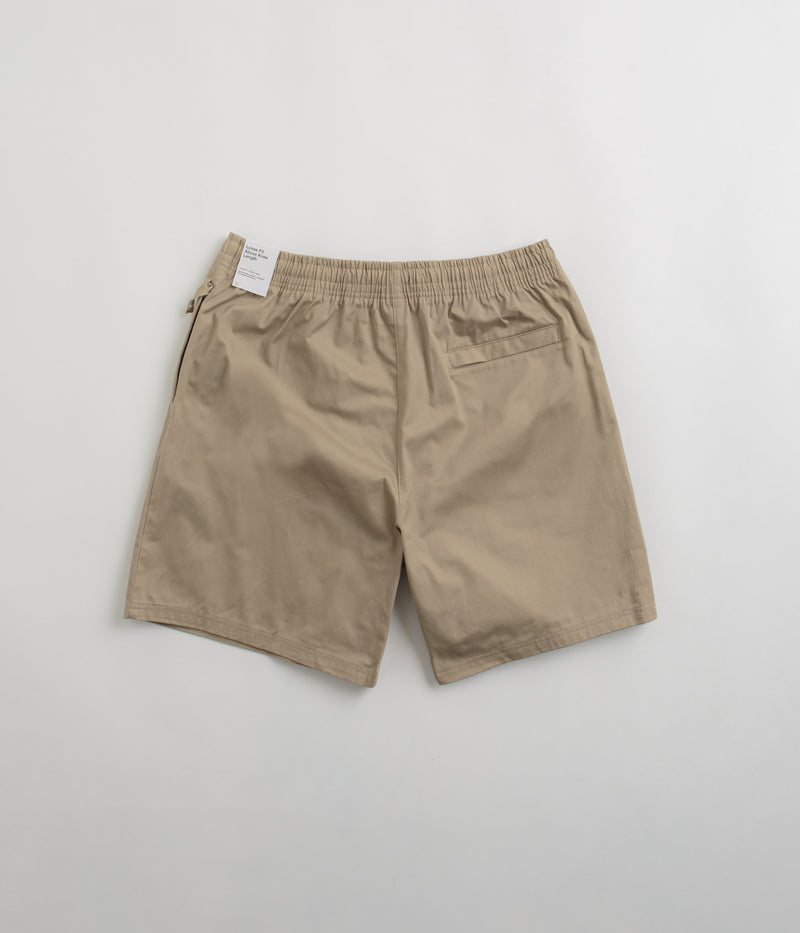 Nike SB Skyring Shorts in Khaki