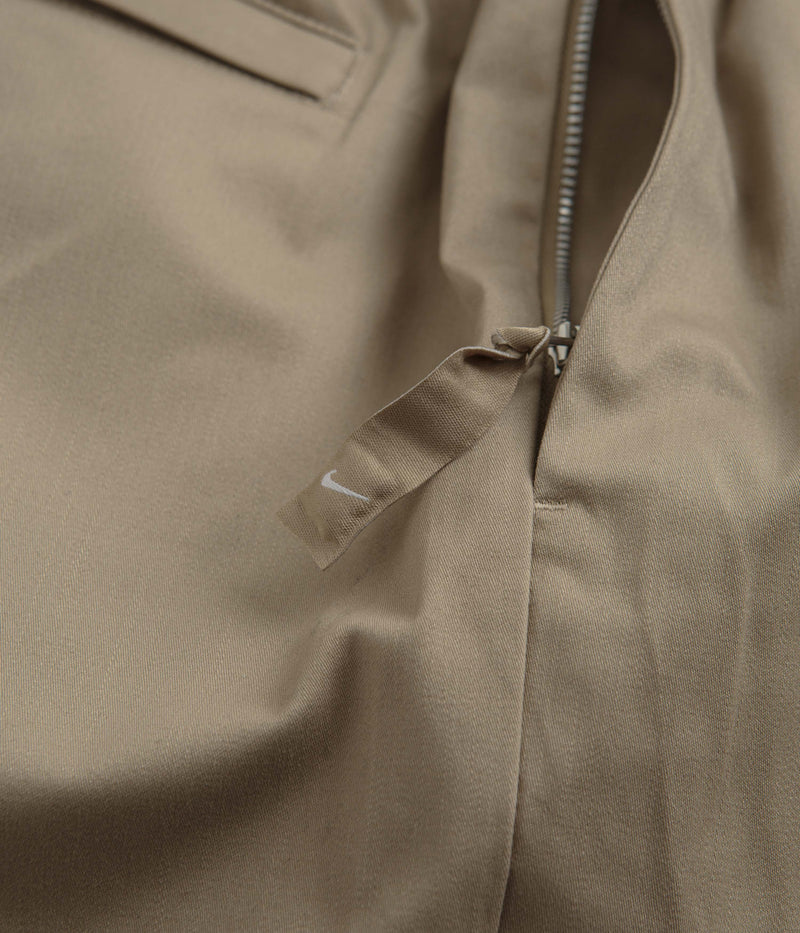 Nike SB Skyring Shorts in Khaki