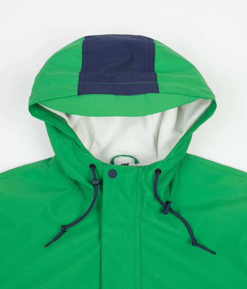 Nike SB Storm-FIT Winterized Jacket in Lucky Green and Sail / Midnight Navy