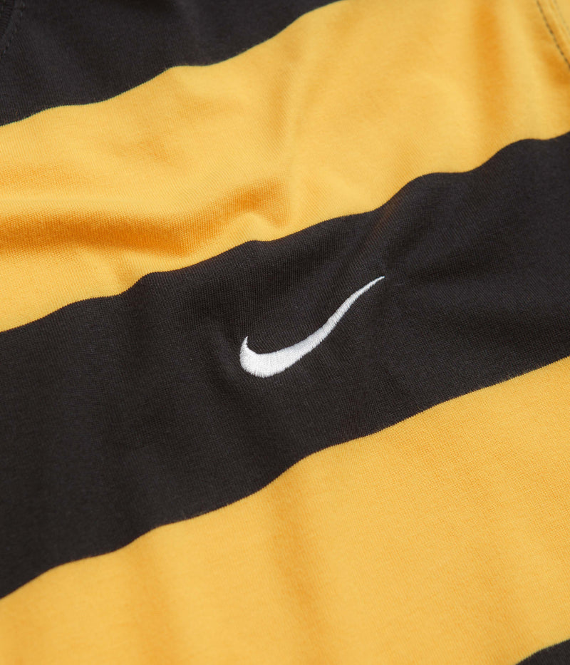Nike SB Stripe T-Shirt in University Gold and Black