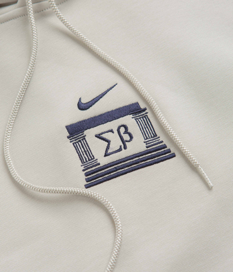Nike SB Veikos Hoodie in Light Bone and Midnight Navy