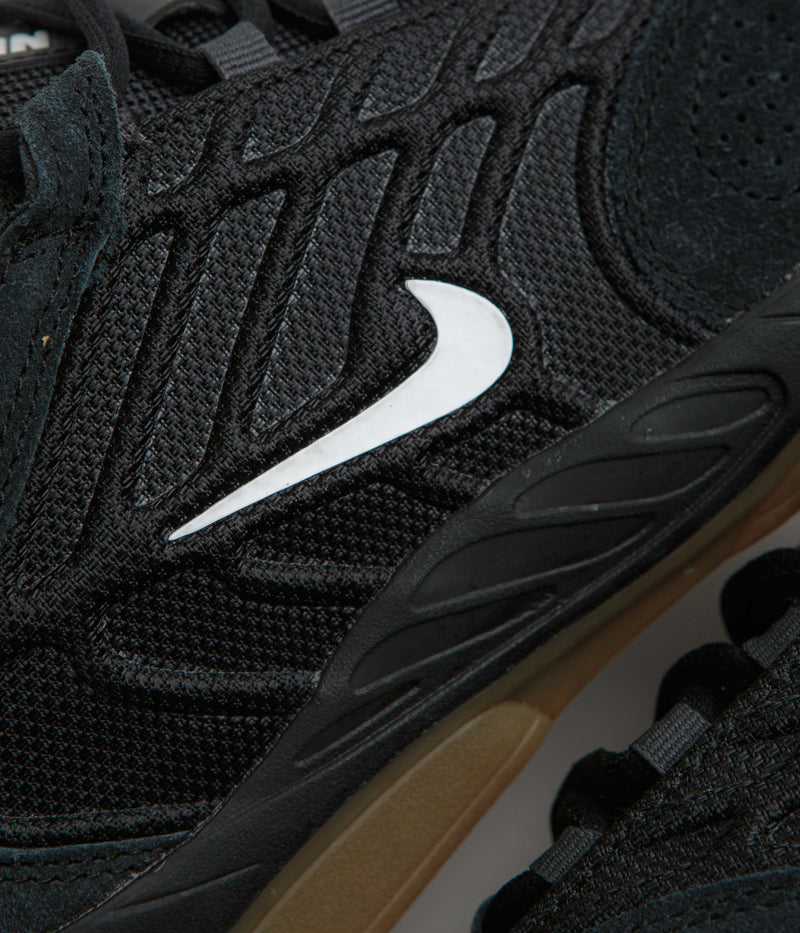 Nike SB Vertebrae Shoes in Black and Summit White and Anthracite - Black