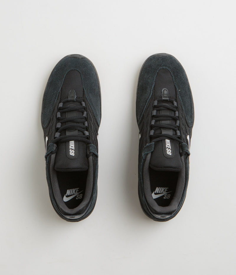 Nike SB Vertebrae Shoes in Black and Summit White and Anthracite - Black