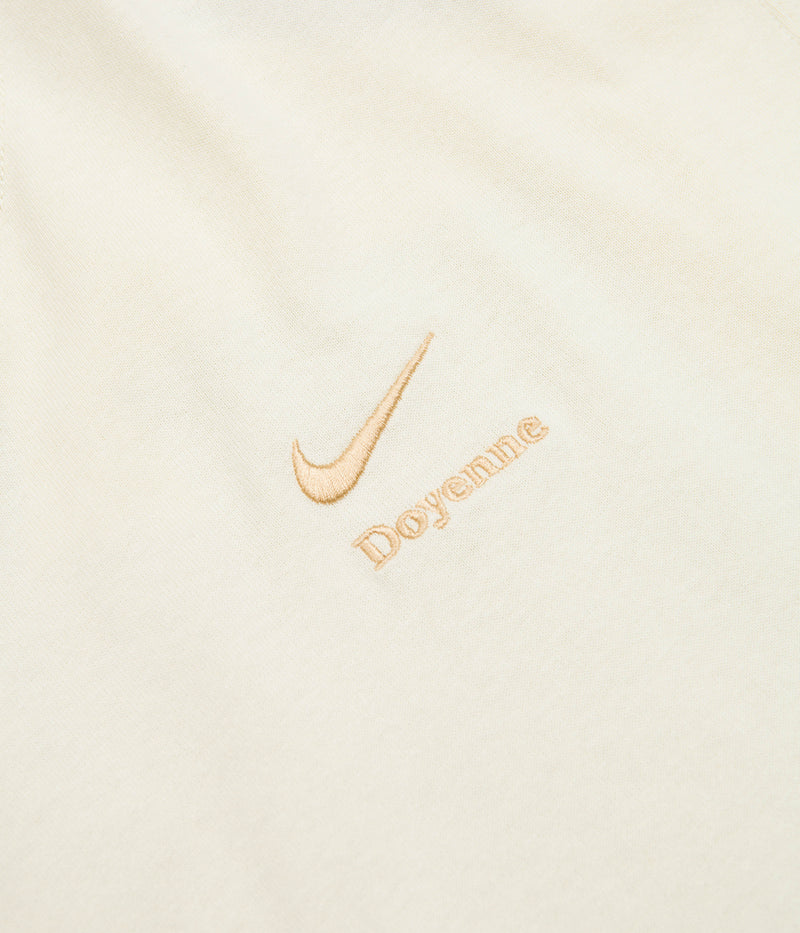Nike SB x Doyenne T-Shirt in Coconut Milk
