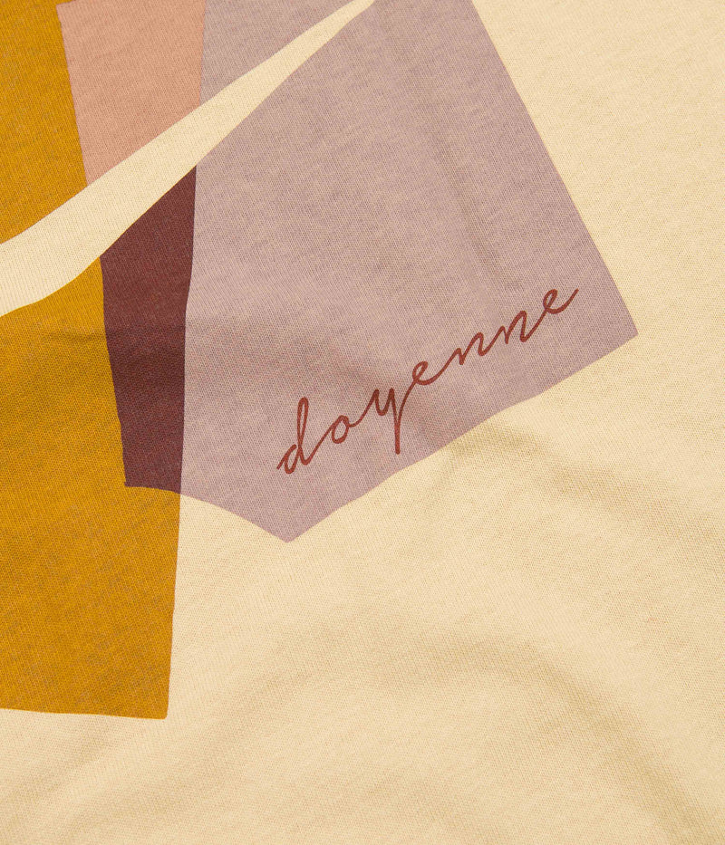 Nike SB x Doyenne T-Shirt in Sesame