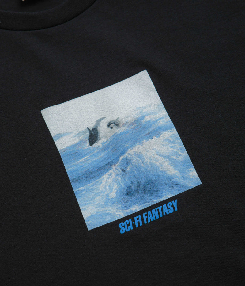 Sci-Fi Fantasy Killer Whale T-Shirt in Black