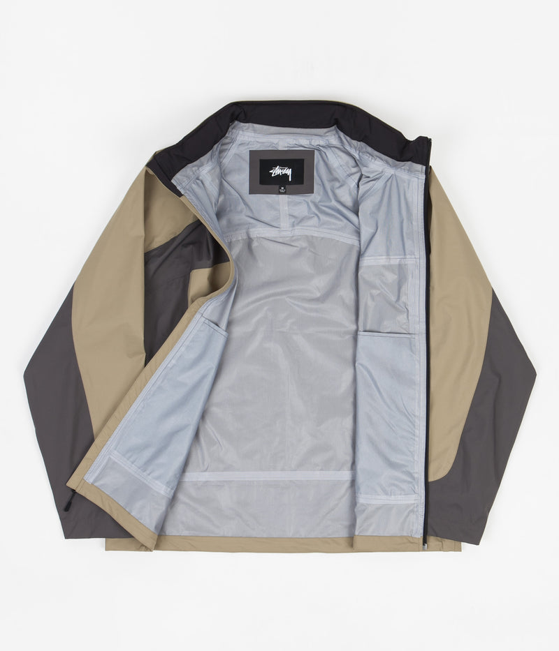 Stussy Taped Seam Rain Shell Jacket in Moss