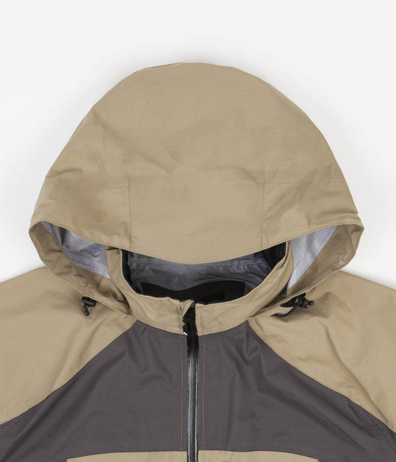 Stussy Taped Seam Rain Shell Jacket in Moss