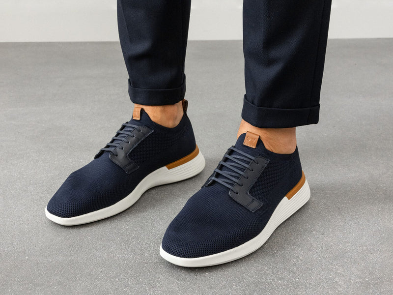 navy / white