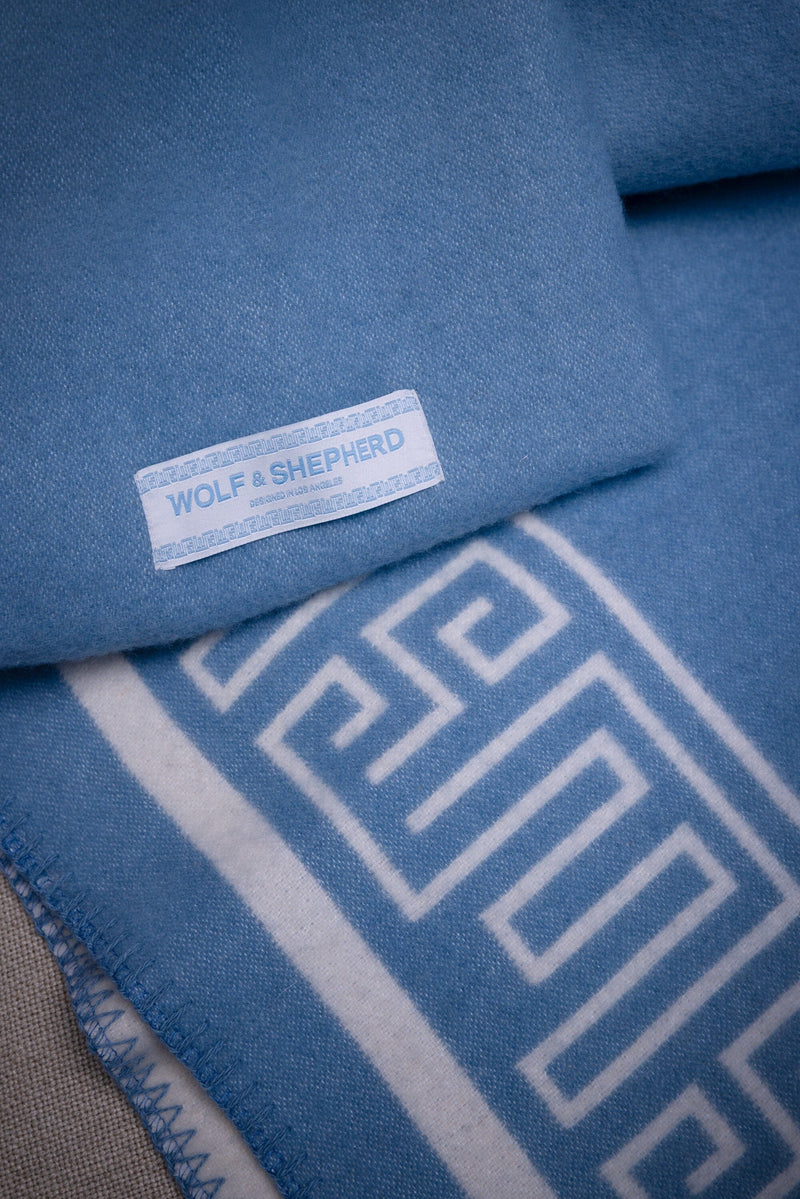 Light Blue / Off-White