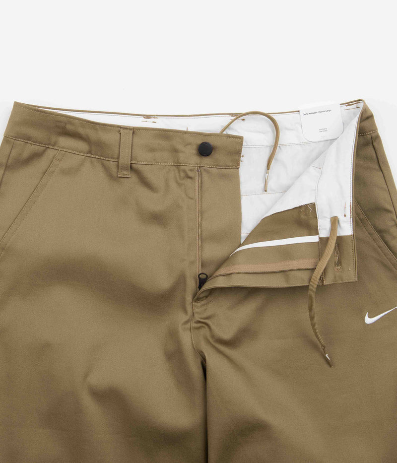 Nike Unlined Chino Pants in Dark Driftwood and White