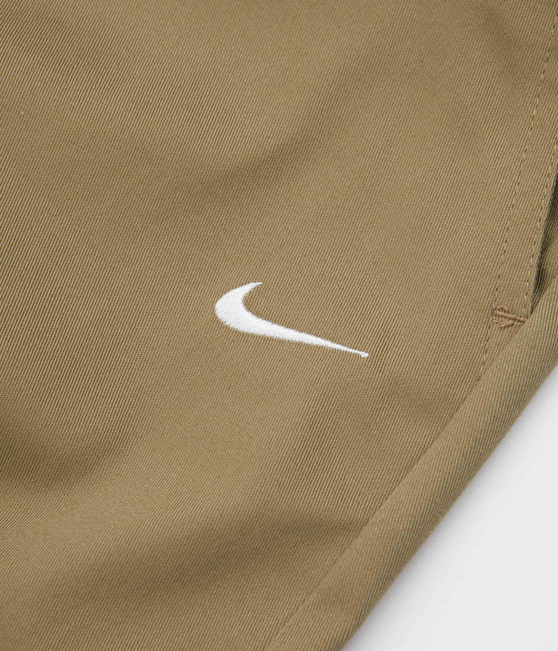 Nike Unlined Chino Pants in Dark Driftwood and White