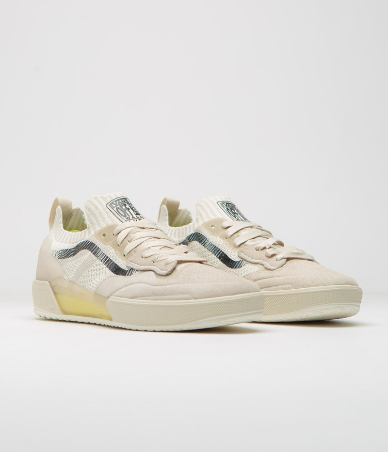 Vans AVE 2.0 Knit Shoes in Cream