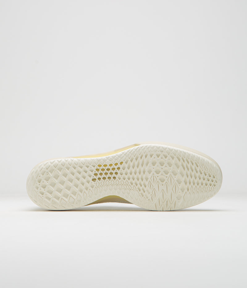 Vans AVE 2.0 Knit Shoes in Cream