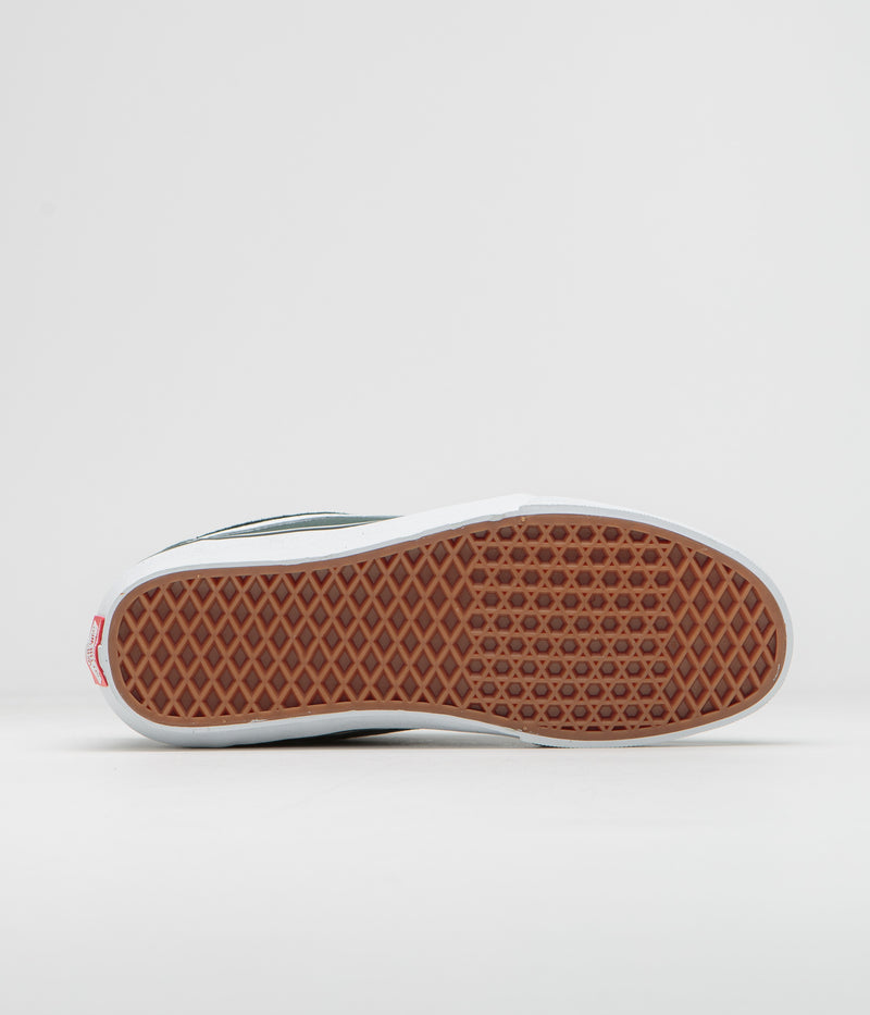 Vans Chukka Low Sidestripe Shoes in Green Gables