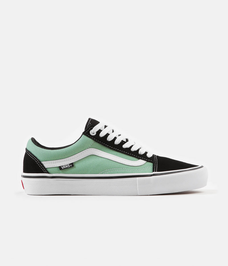 Vans Old Skool Pro Shoes in Black and Jade