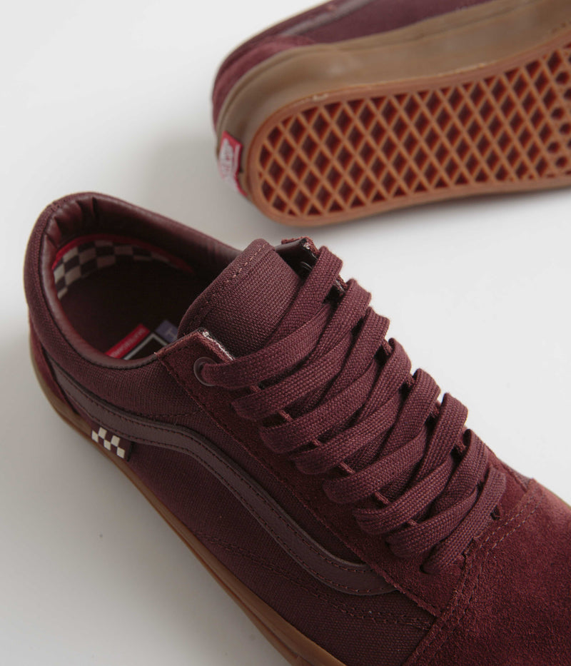 Vans Old Skool Shoes in Dark Red and Gum