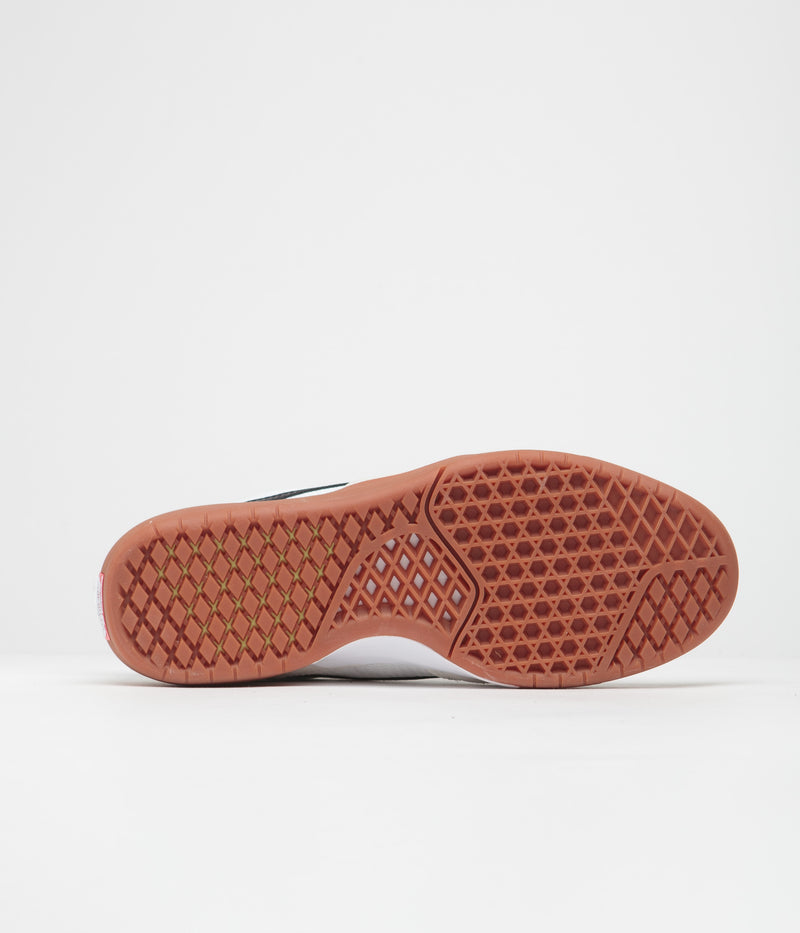 Vans Zahba Shoes in White and Black / Gum