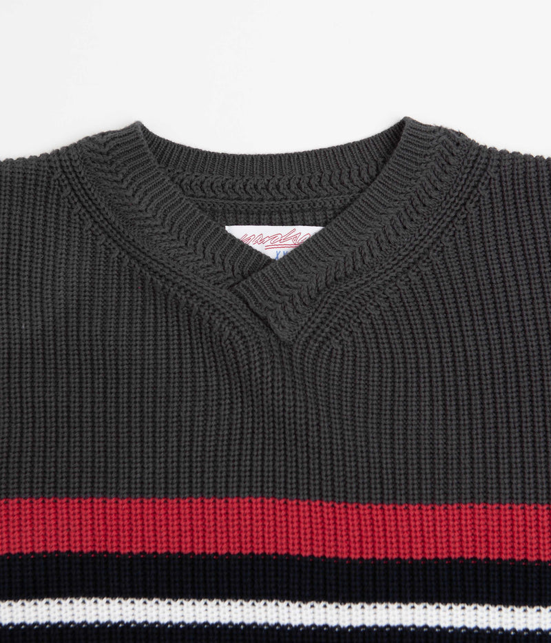 Yardsale Ryder V-Neck Sweatshirt in Grey