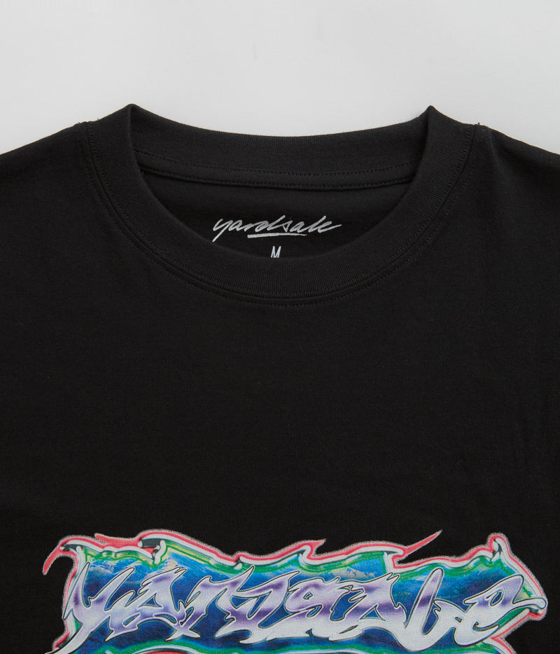 Yardsale Shiny T-Shirt in Black