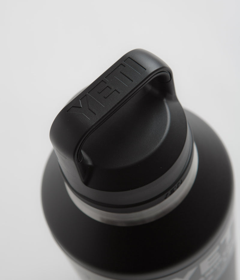 Yeti Chug Cap Rambler Bottle 64oz in Black