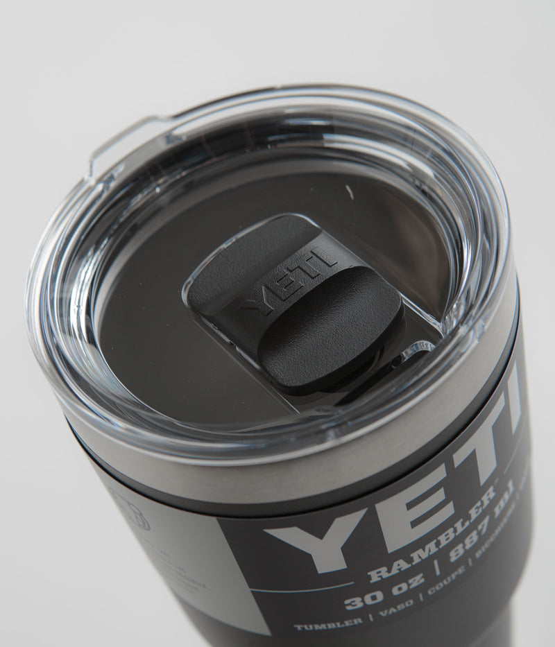Yeti Rambler Tumbler V2 30oz in Black