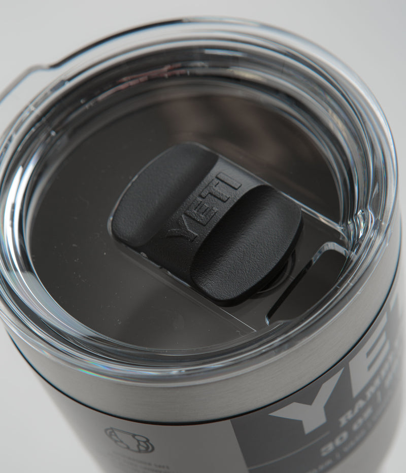 Yeti Rambler Tumbler V2 30oz in Stainless Steel
