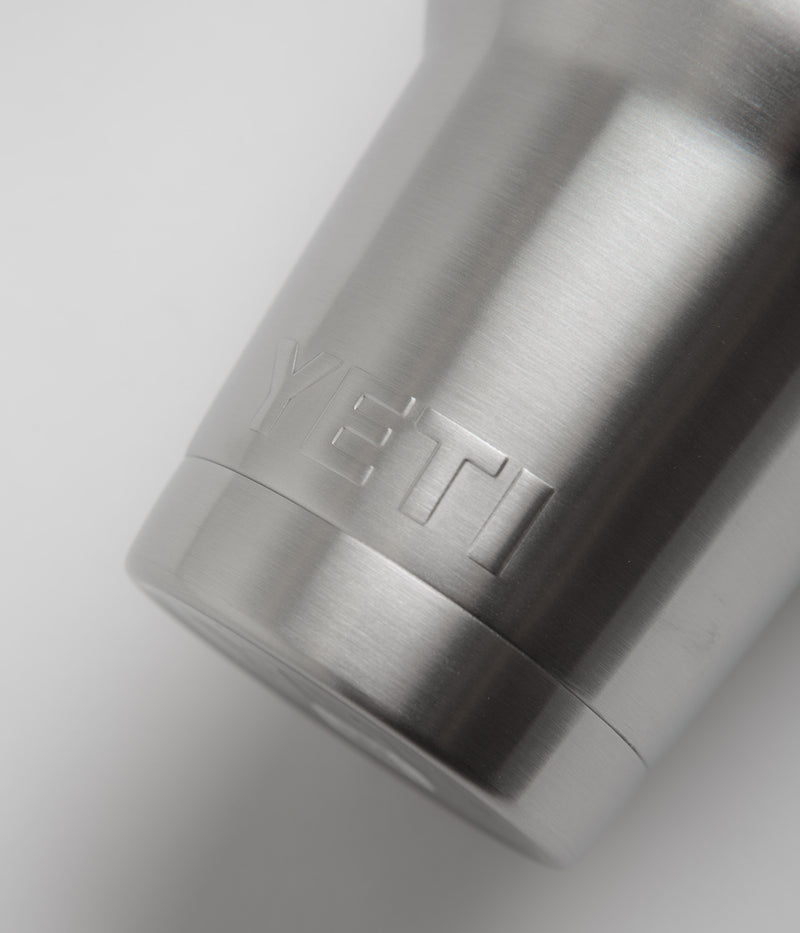 Yeti Rambler Tumbler V2 30oz in Stainless Steel