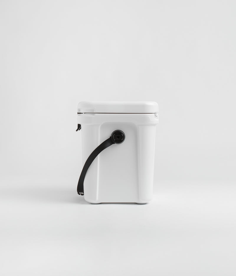 Yeti Roadie 24 Hard Cooler in White