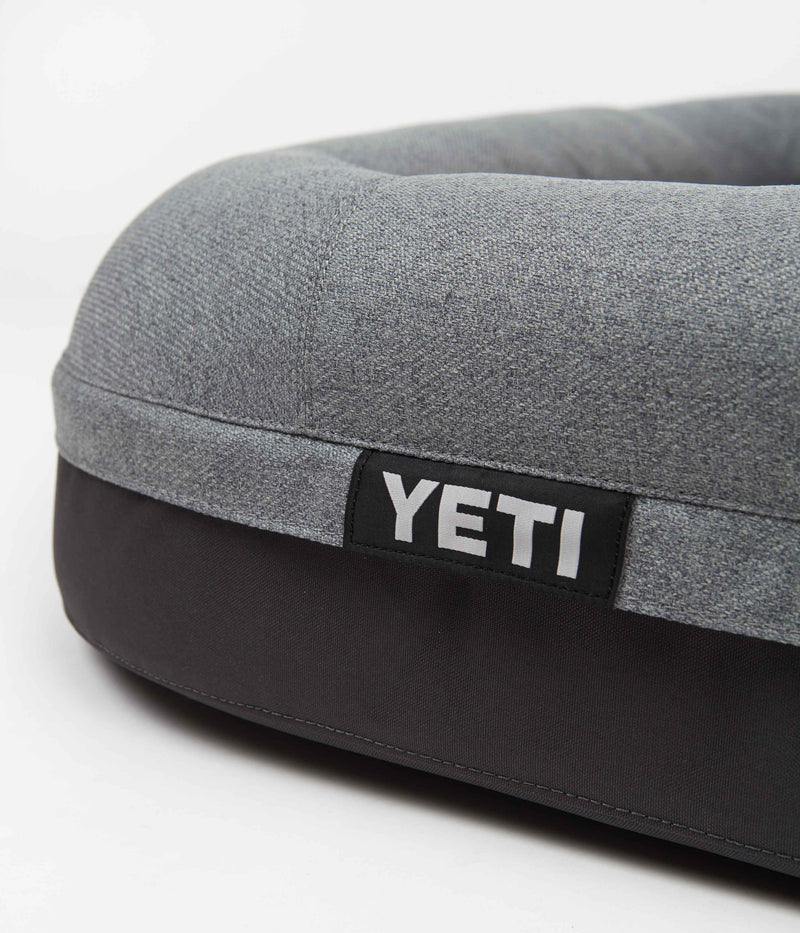 Yeti Trailhead Dog Bed in Grey