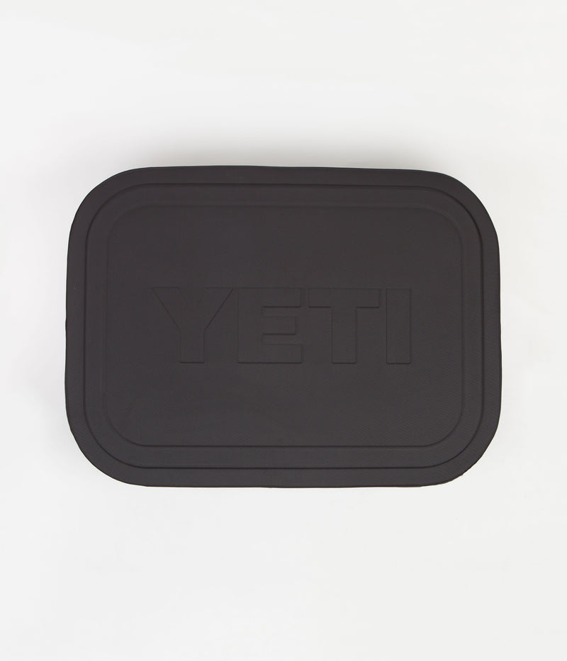 Yeti Trailhead Dog Bed in Grey